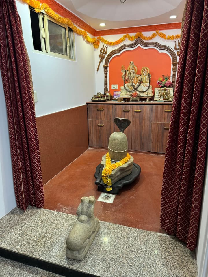 Mini-temple at Dushyant's place!