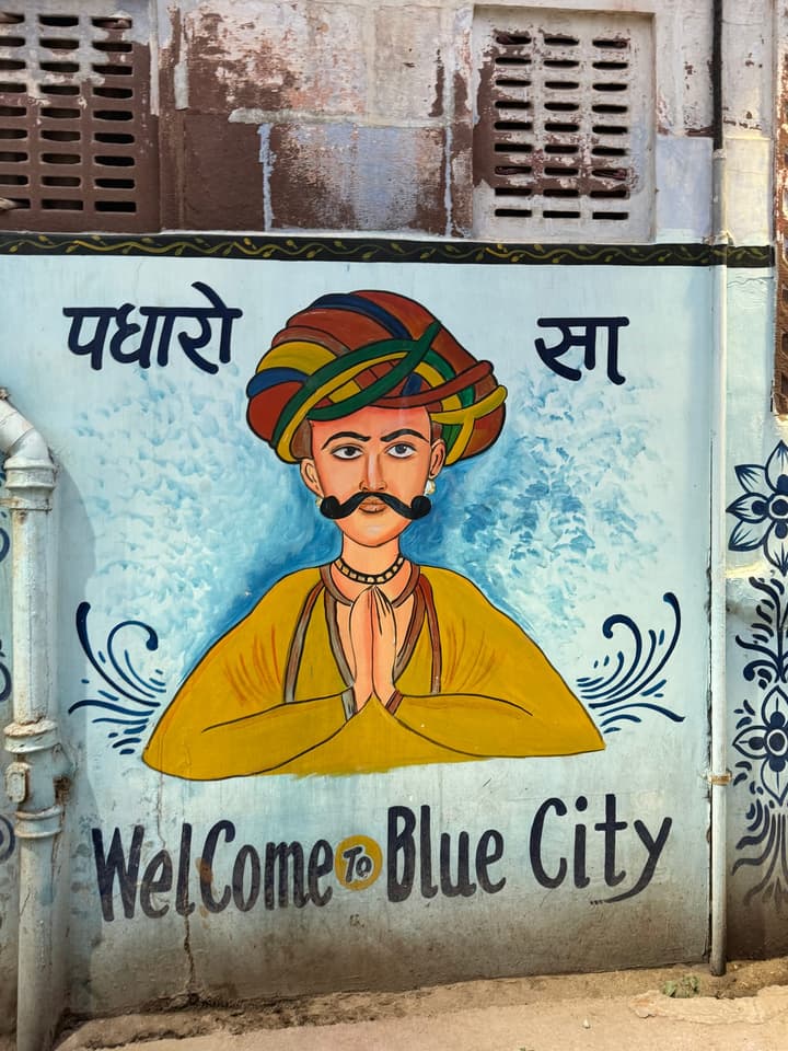 Padharo Ma