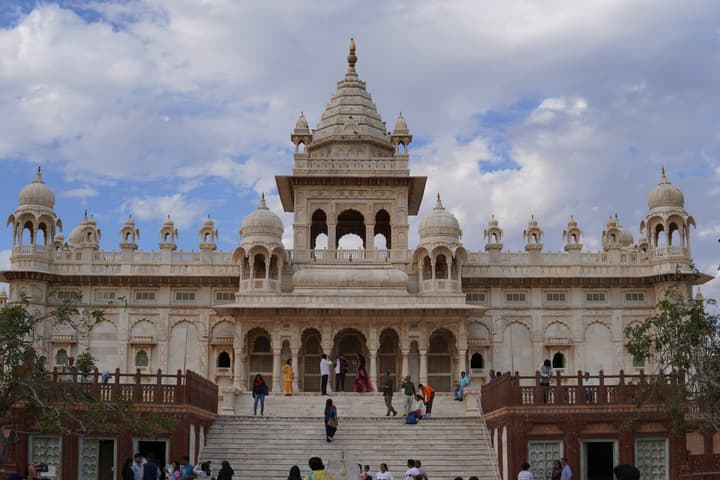 Was supposed to match The Taj's beauty!